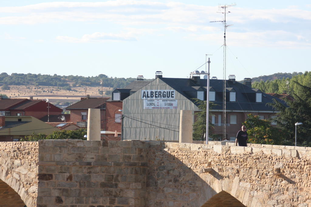 Albergue La Encina Hospital de Órbigo Εξωτερικό φωτογραφία