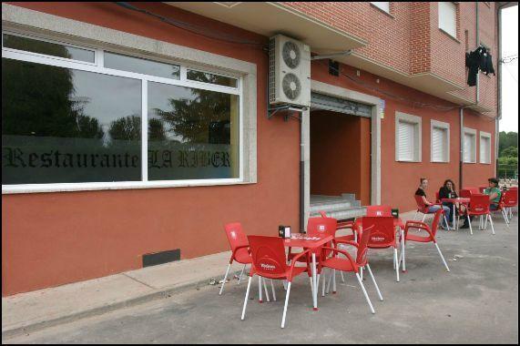 Albergue La Encina Hospital de Órbigo Εξωτερικό φωτογραφία